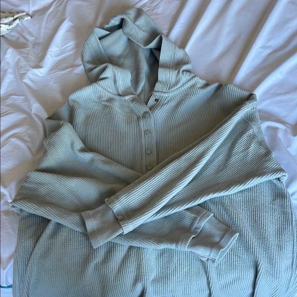 Aerie Women’s Ribbed Hoodie (oversized fit)